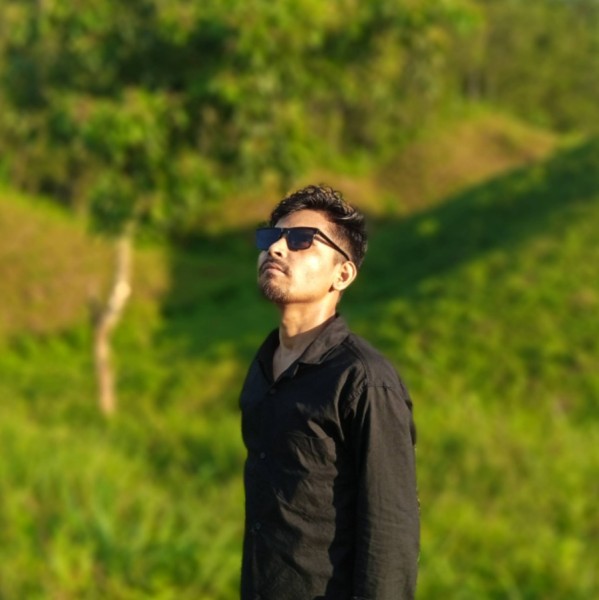 Rezaul, 29, Spain