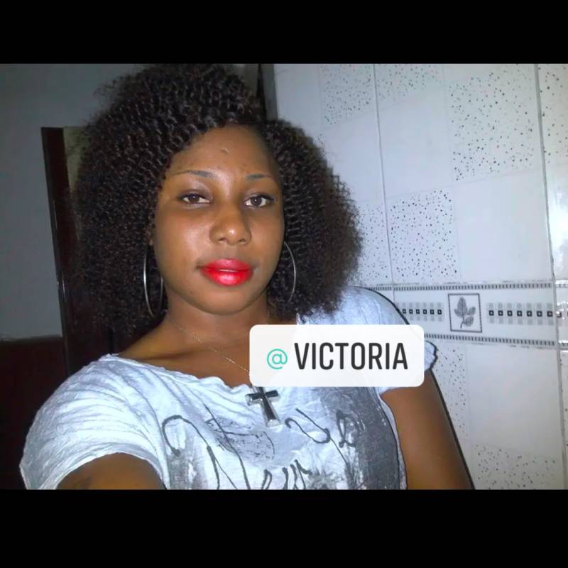 Victoria, 19, london