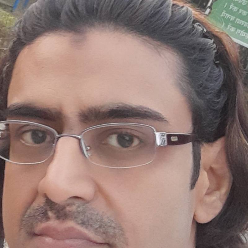 Dr. FATEH SINGH, 32, Papendrecht