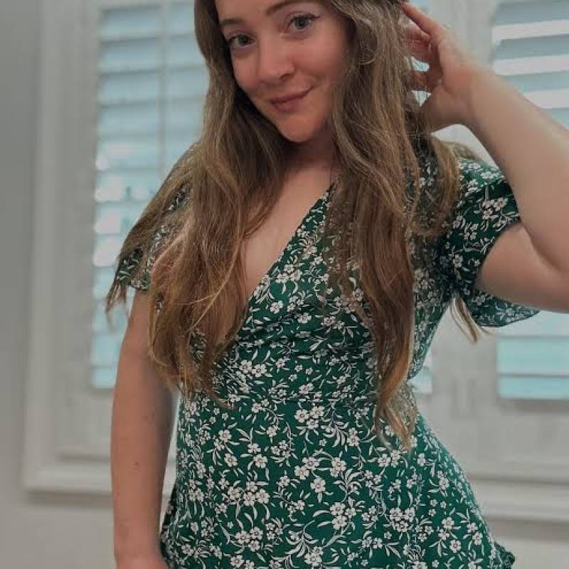Aurelia, 33, Uk