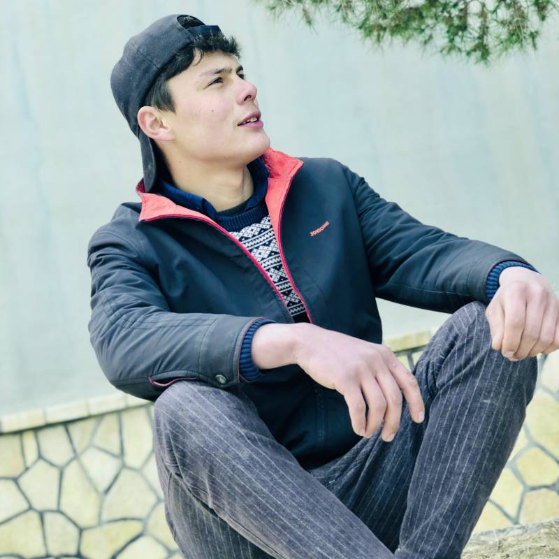 Edrees, 26, Lome