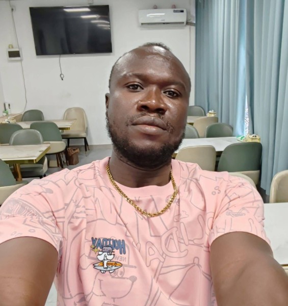 Kwaku, 41, United Arab Emirate