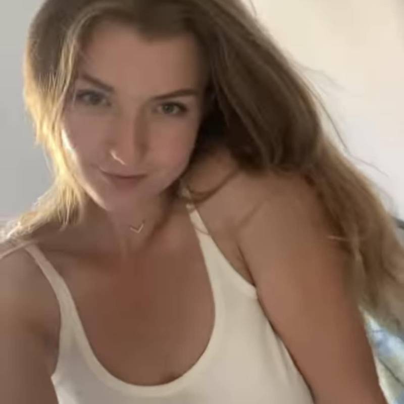 Evelyne, 37, London