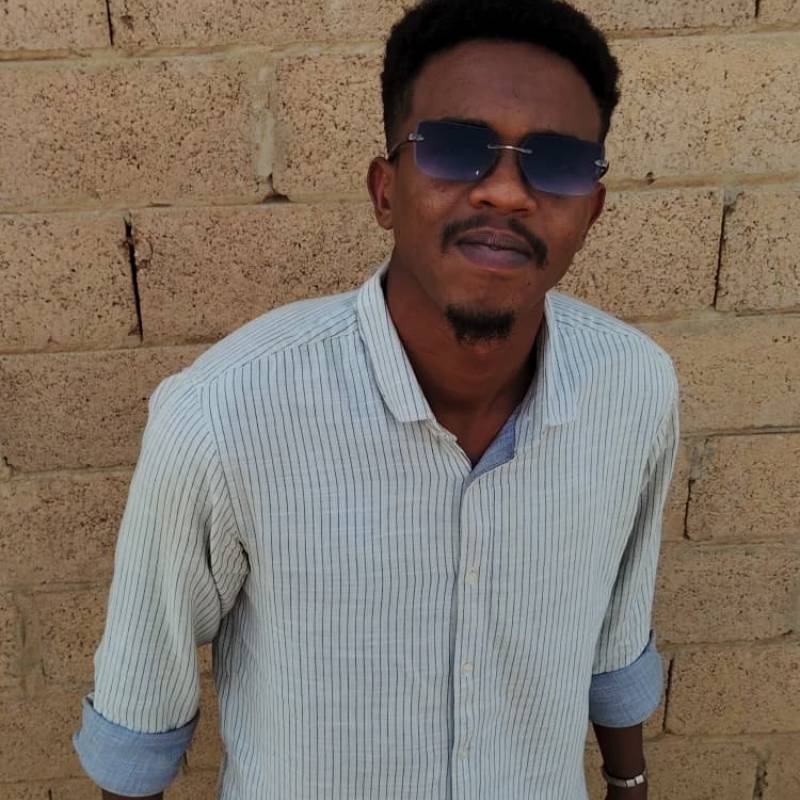 Hassan, 23, Bonpara