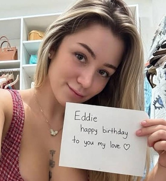 Amanda Kelly, 31, London UK