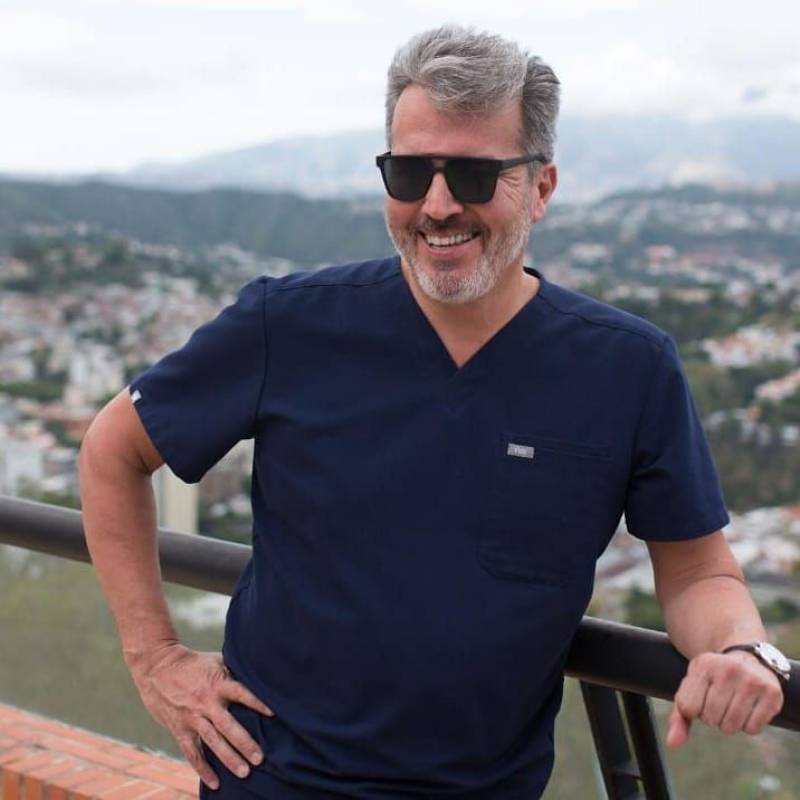 John daniel, 58, Dom ale