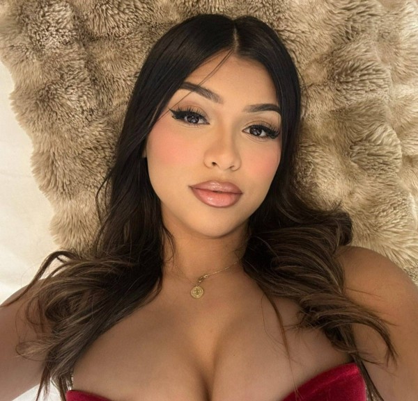 Amanda Smith, 30, Tongi