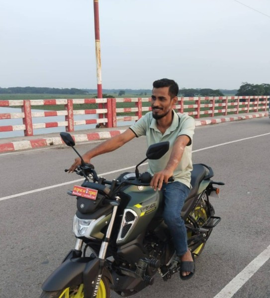 Zahid, 33, Bangladash