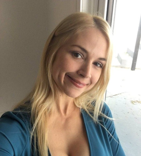 bella, 46, Bonpara
