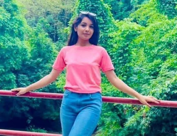 Annisha, 19, Chandpur