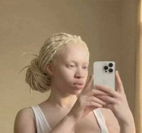 Melissa, 29, UK