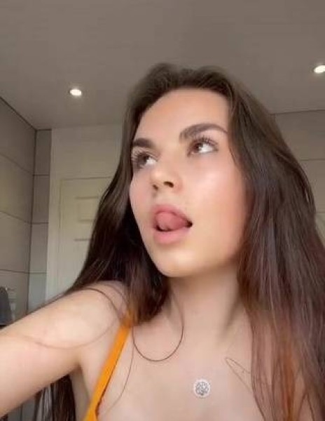 Mildred, 30, Belgium