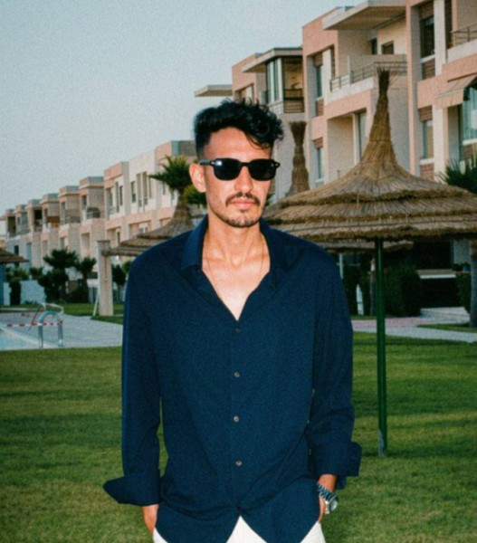 Simo, 29, Arizona