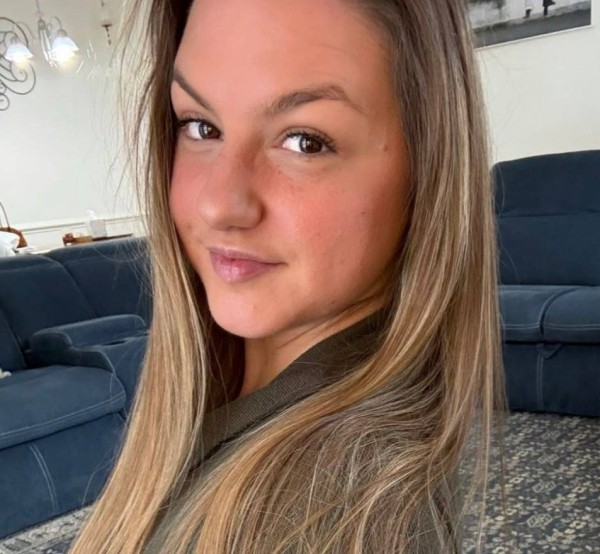 Olivia, 23, Colombia