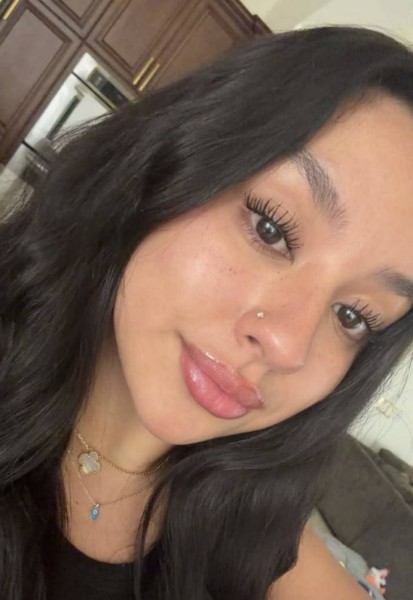 Ellen, 26, I live in Madagascar