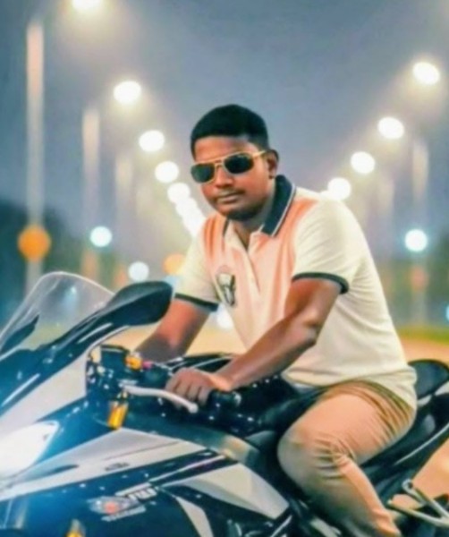 Farid, 32, iowa