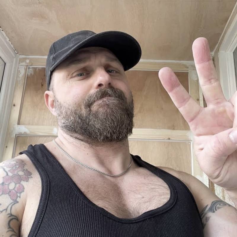 Ian, 42, Switzerland