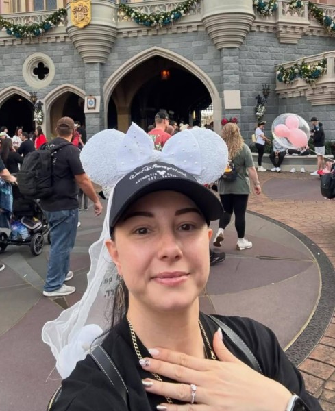 Valarie, 37, Mexico city