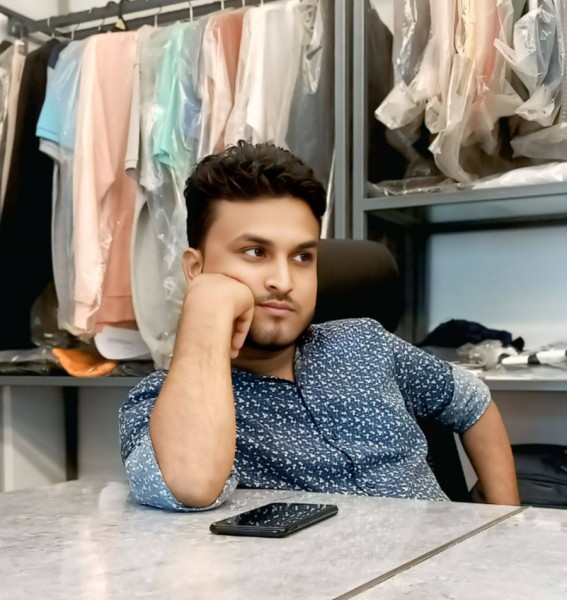 Md.Arif, 30, Algeria