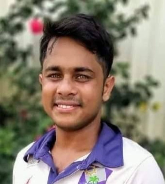 Kash Full, 25, Kumilla