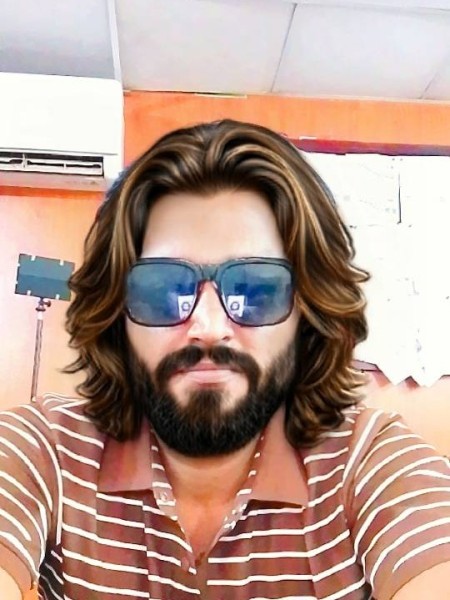Akash, 35, Illinois
