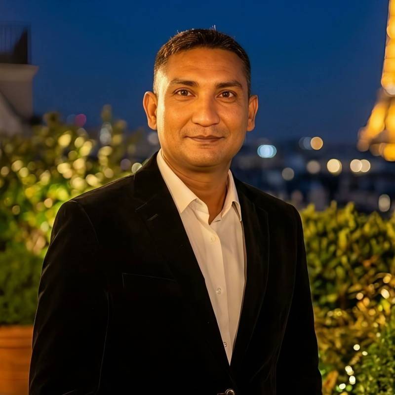 Khan Manik, 30, United States of America