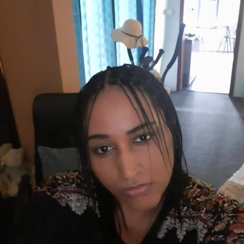 Mona Barbie, 30, Lome