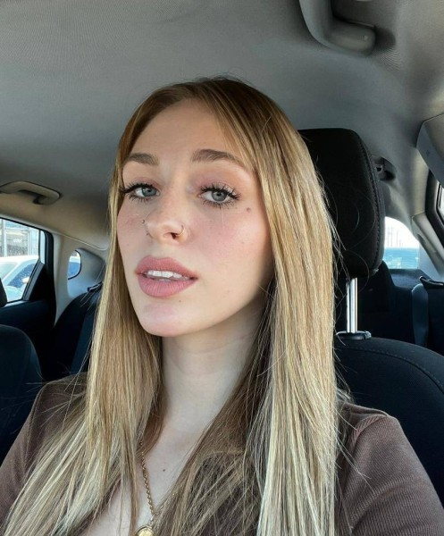 Claire, 32, Palestiana gaza
