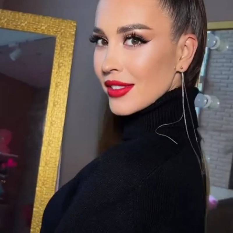 Alona alona