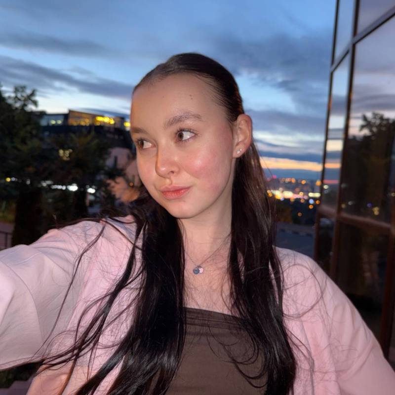 Hkiamia dating