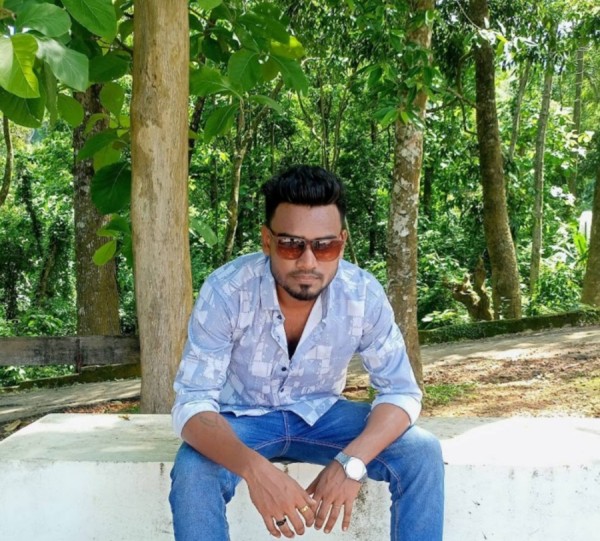Arman76789 dating