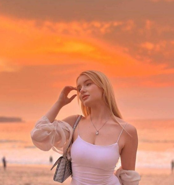 Julie68223 dating